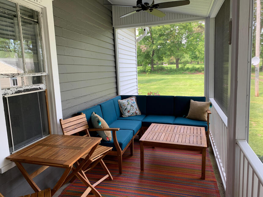 Screened porch off kitchen